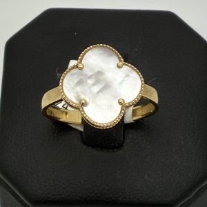 Ring- Mother of Pearl Clover SZ 7.5
