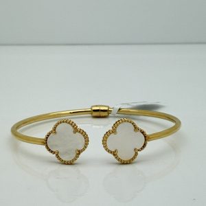 Bracelet- Mother of Pearl Clover