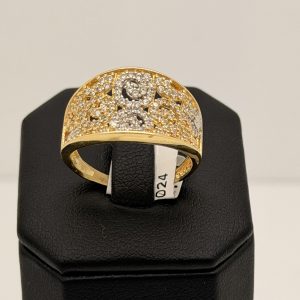 Ring- Fancy